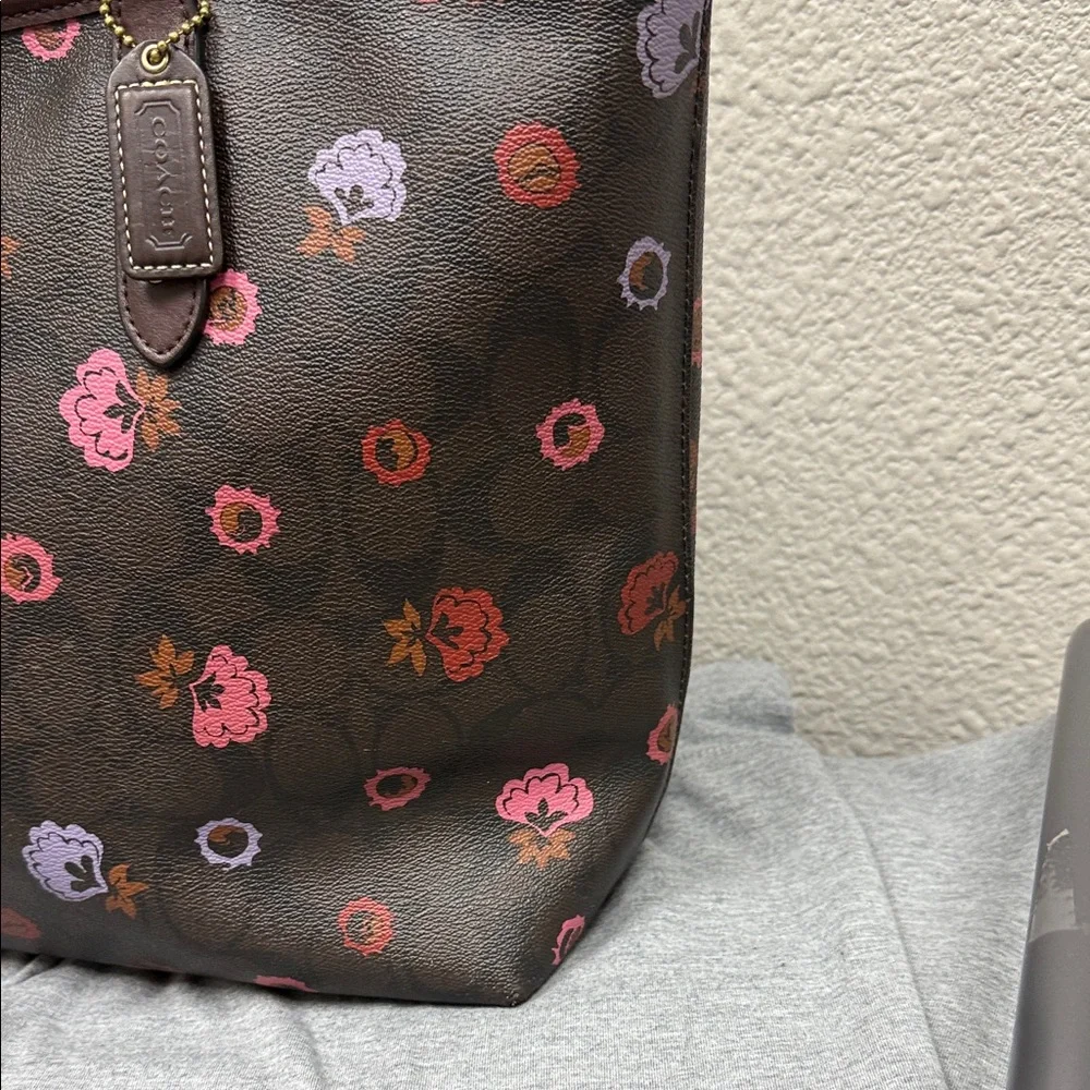 Coach Brown Floral Tote Bag - Picture 3 of 15